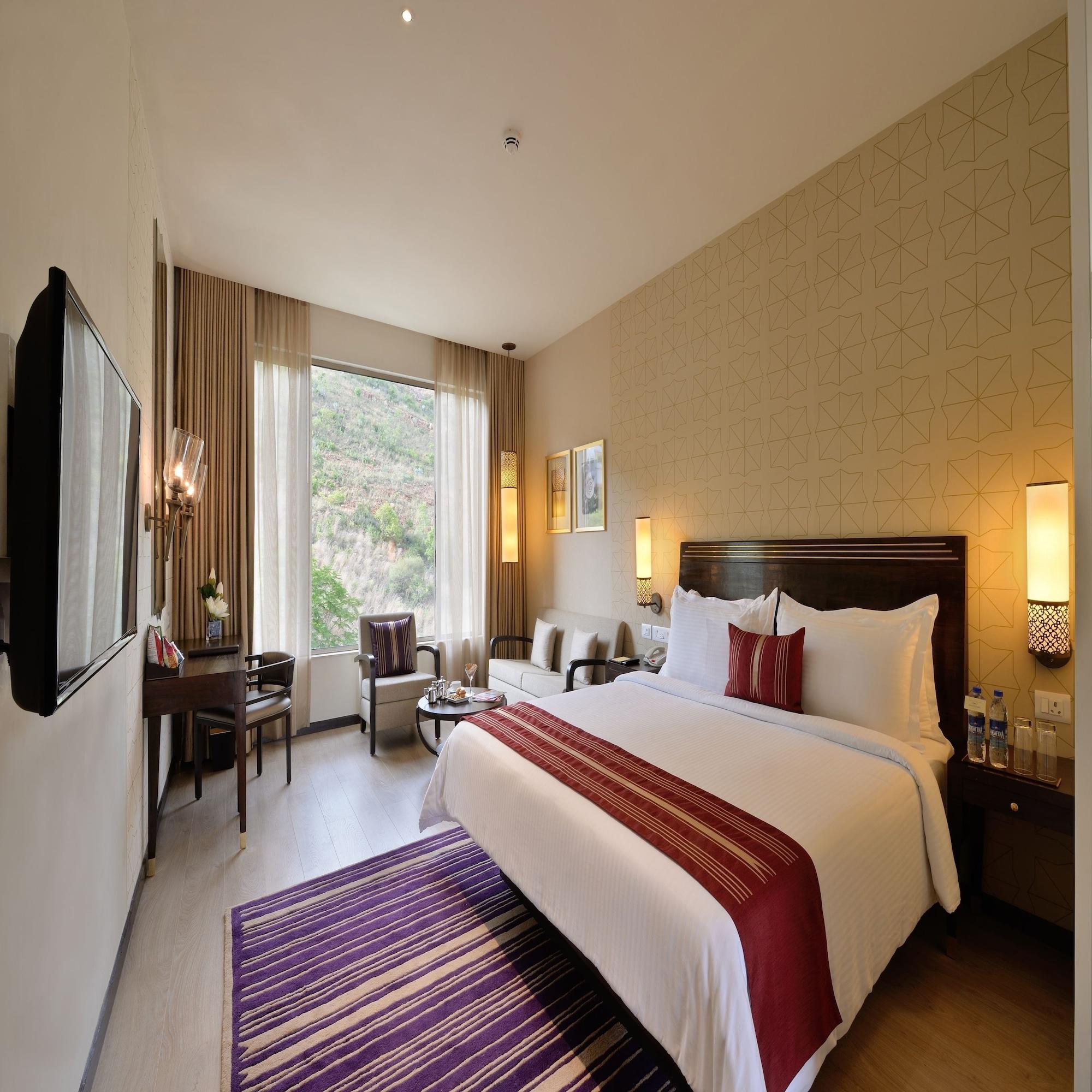 فندق ماراسا ساروفار بريميير تيروباتي المظهر الخارجي الصورة A room at The Oberoi Rishikesh