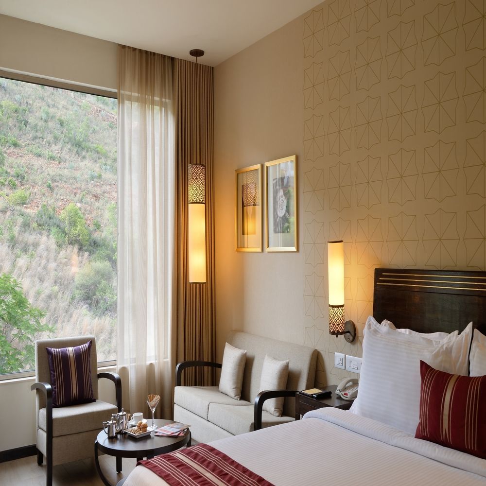 فندق ماراسا ساروفار بريميير تيروباتي المظهر الخارجي الصورة A room at the Taj Bengal