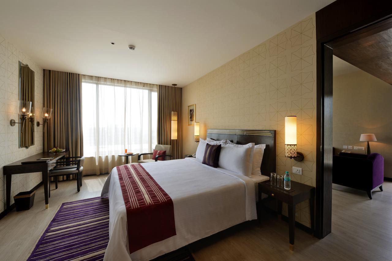 فندق ماراسا ساروفار بريميير تيروباتي الغرفة الصورة A room at the Taj Bengal